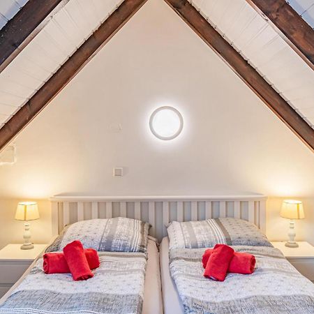Cozy Apartment In Friedrichskoog With Kitchen Extérieur photo