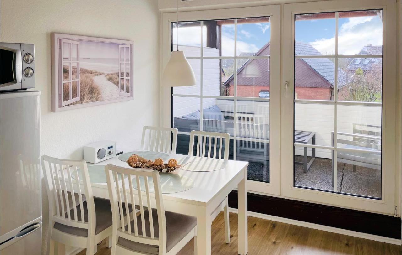 Cozy Apartment In Friedrichskoog With Kitchen Extérieur photo